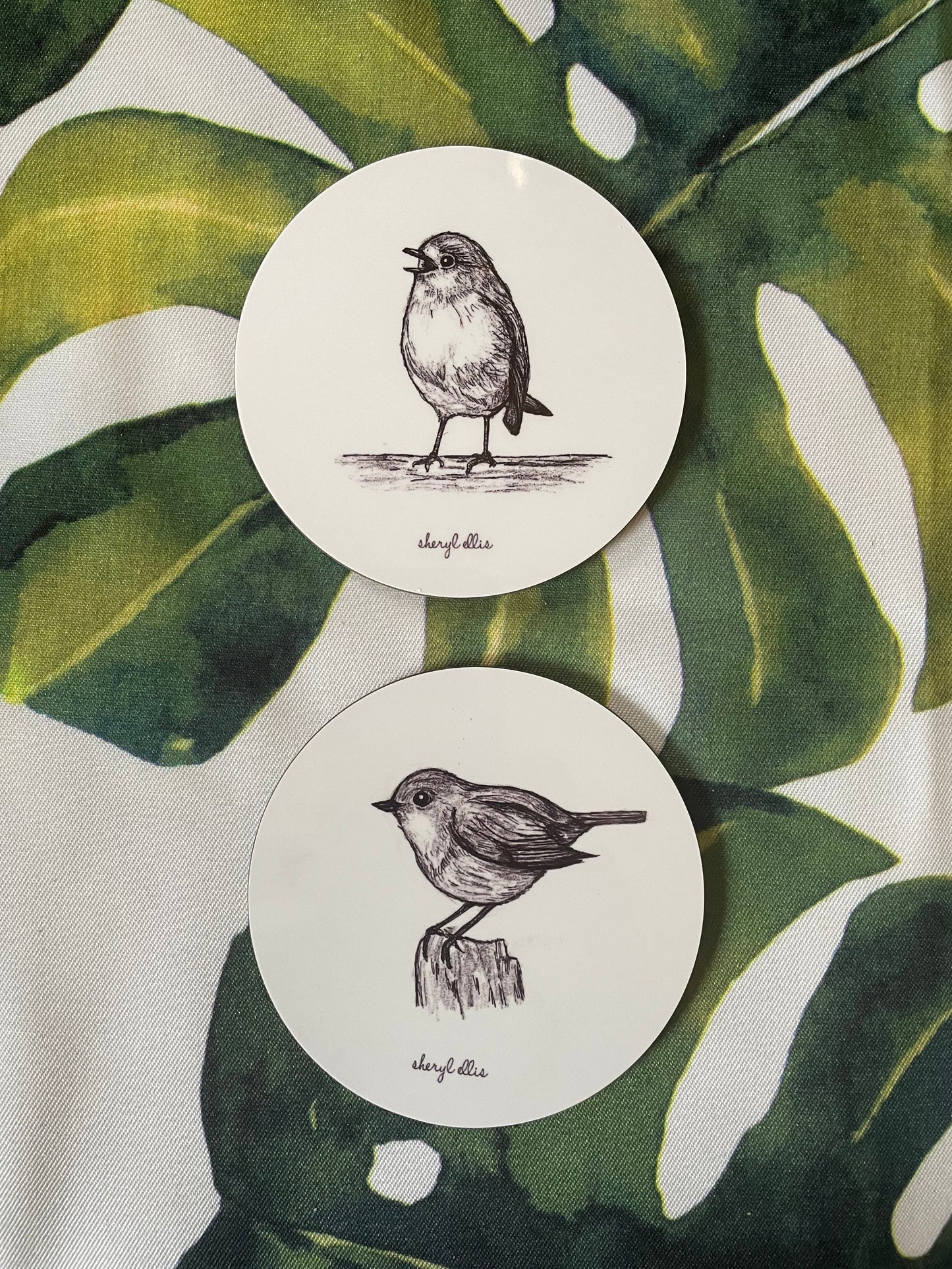 Chirping Robin Coasters - Round (Pack of 4 - White)